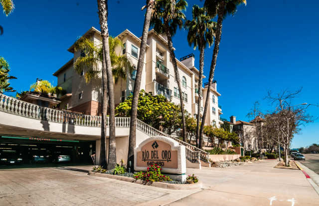 Spacious 2 Bed / 2 Bath Condo + Loft in Mission Valley photos photos