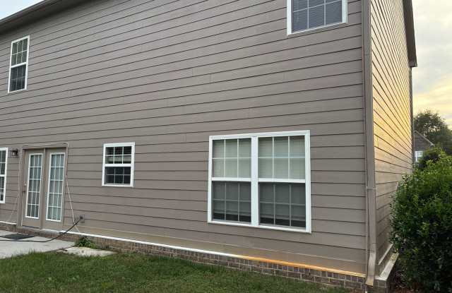 Newly renovated great, convenient Location, Apply now! Gallery 4