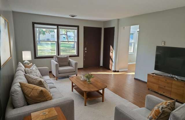 3906 N Franklin St photos photos