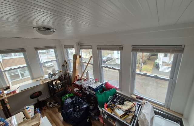 Nice 3 bed in Watertown Gallery 3