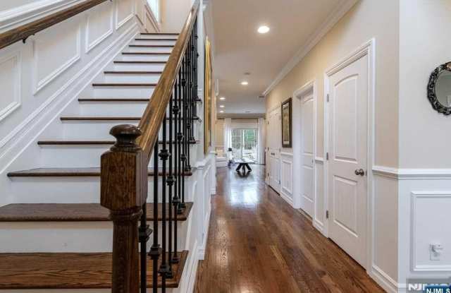 6 Mountain Avenue photos photos