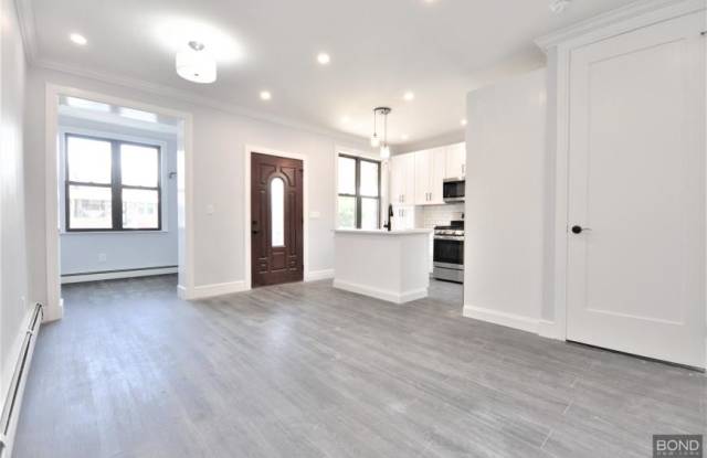 135 East 46th Street Gallery 1