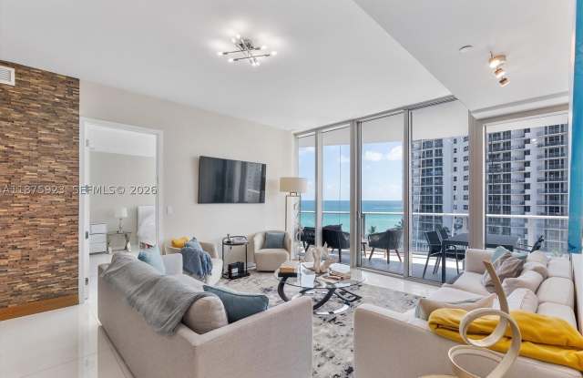 17475 Collins Ave photos photos