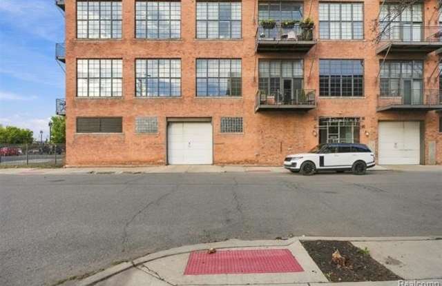 2003 Brooklyn Street Gallery 2
