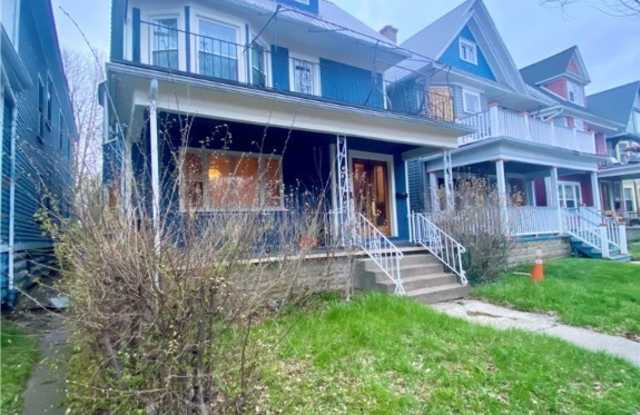 452 Auburn Avenue - 452 Auburn Avenue, Buffalo, NY 14213