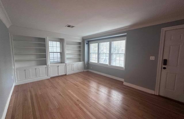 Beautiful Home with Modern Updates, Spacious Living Areas, and Timeless Charm! Gallery 4