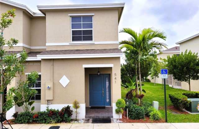 541 NE 4th Ln photos photos 541 NE 4th Ln photos photos