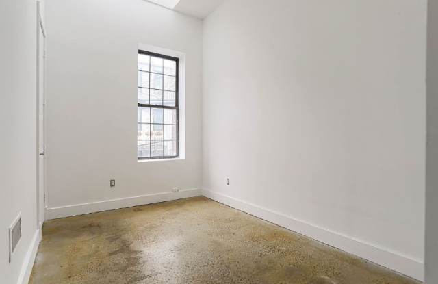 753 Lexington Ave photos photos