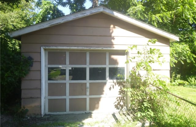 1057 Big Falls Ave Gallery 2
