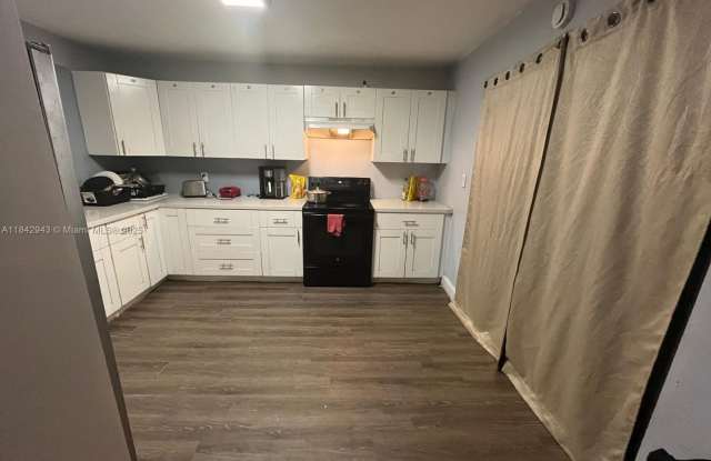 1101 Grant Street, West Palm Beach, FL 33407 photos photos