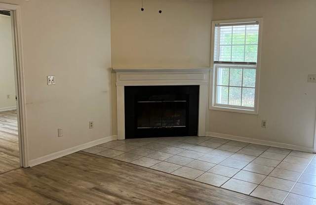 Cute Duplex on a Private Lot photos photos