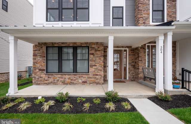 304 SQUIRE Drive photos photos