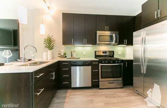 118 N Desplaines St 1002 - 118 North Desplaines Street, Chicago, IL 60661