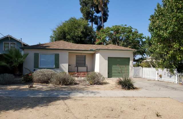 Room for rent with a charming Normal Heights house with garage and large yard. Gallery 1