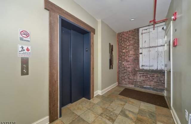 28 W Main St photos photos