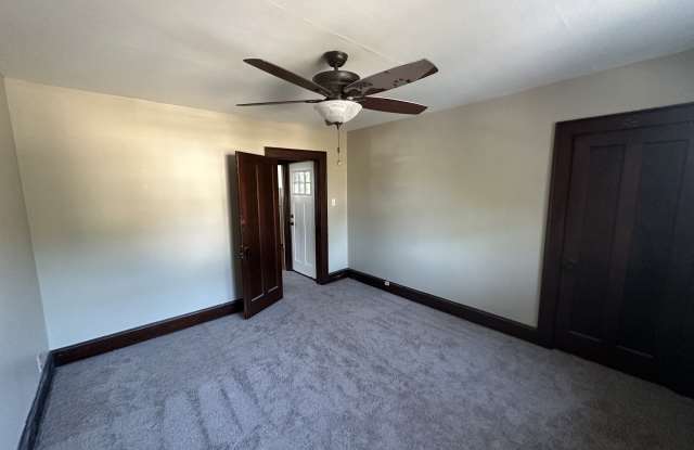 3617 Myrtle Avenue Gallery 4