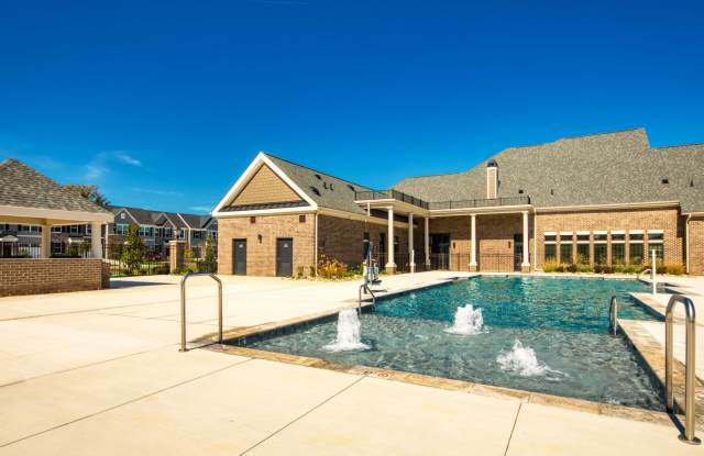 Austin Woods Apartment Homes Gallery 3