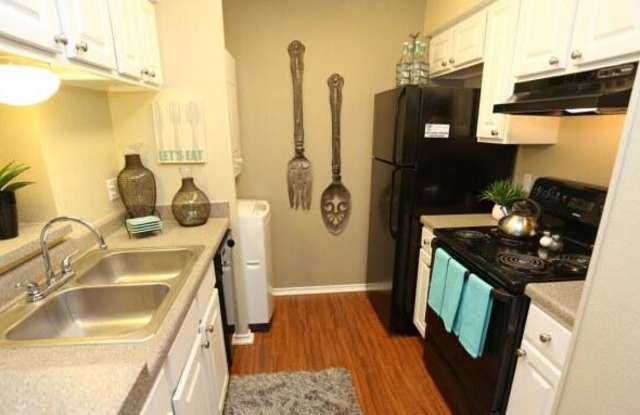 12356 Starcrest Dr Gallery 4
