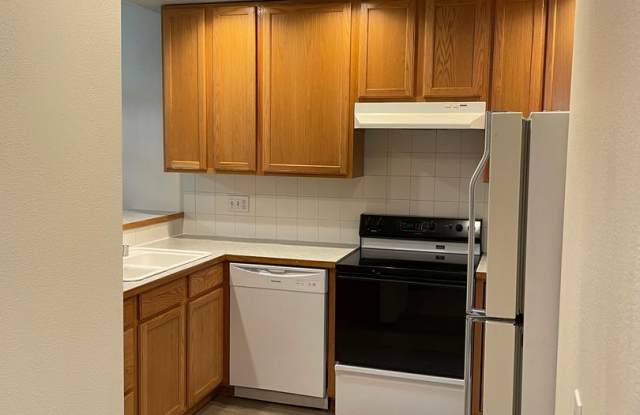 Spacious 3 bedroom 2 bathroom unit in Lake Stevens duplex! photos photos
