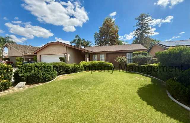 Stunning 3 Bed/2 Bath SW Bakersfield Home w/ RBP & $0 Deposit Option photos photos