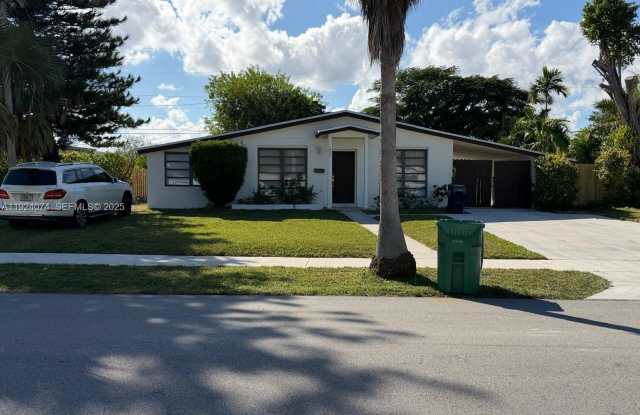 19810 Holiday Rd photos photos