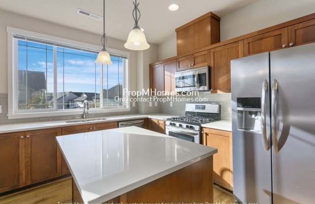 Great Two Bedroom Home In Sherwood! ~Must See The Balcony! photos photos