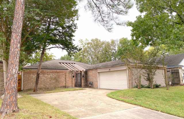 Briar Hill Beauty- Coming Soon - 1103 Forest Home Drive, Houston, TX 77077