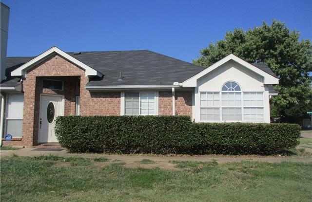 803 Prairie Creek Drive Gallery 2