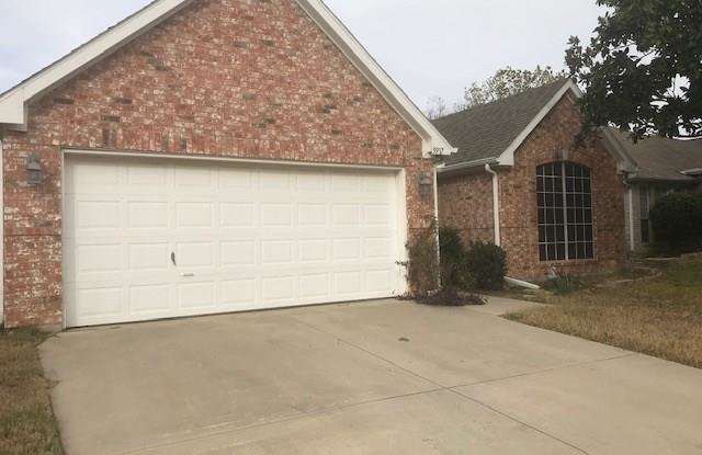 5917 Hillview Drive - 5917 Hillview Drive, Watauga, TX 76148