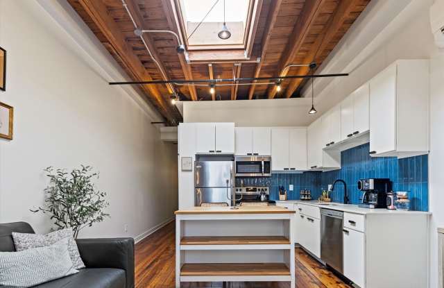 1523 Oak St photos photos