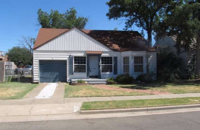 2010 23rd - 2010 23rd Street, Lubbock, TX 79411