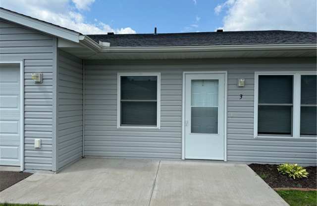340 E South Street unit: 3 photos photos