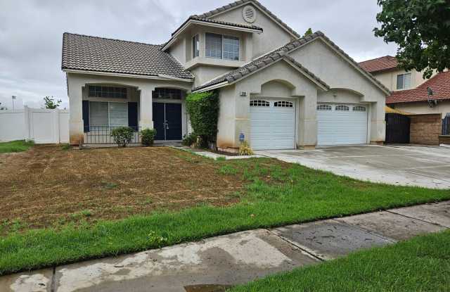 Beautiful Corona Home with POOL! - 1269 Taft Lane, Corona, CA 92881