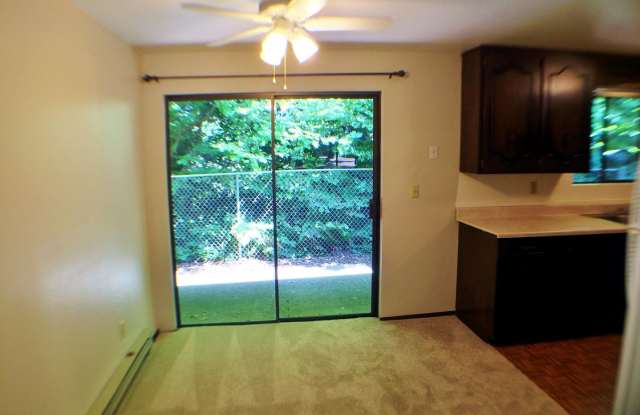 5201 A Beach Drive Gallery 3