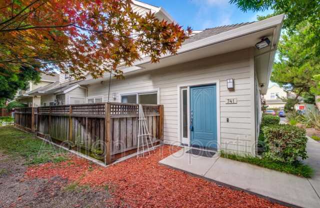 741 Cottage Court photos photos