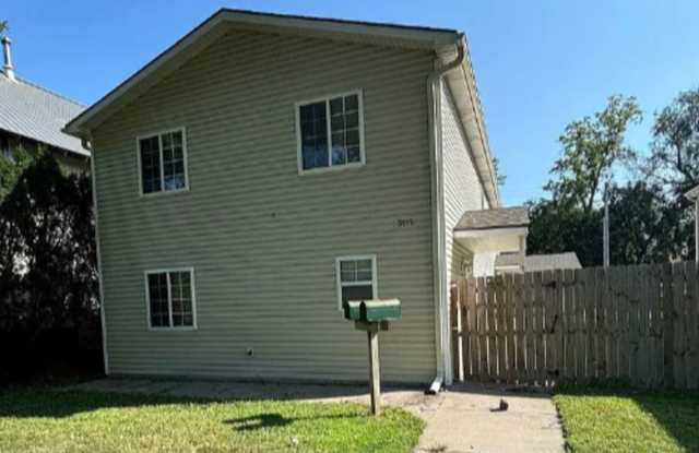 3115 Holdrege photos photos