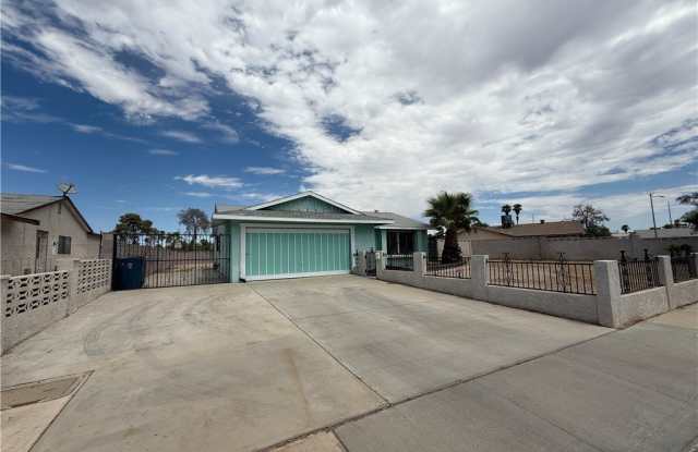 2206 Sunnyslope Avenue photos photos
