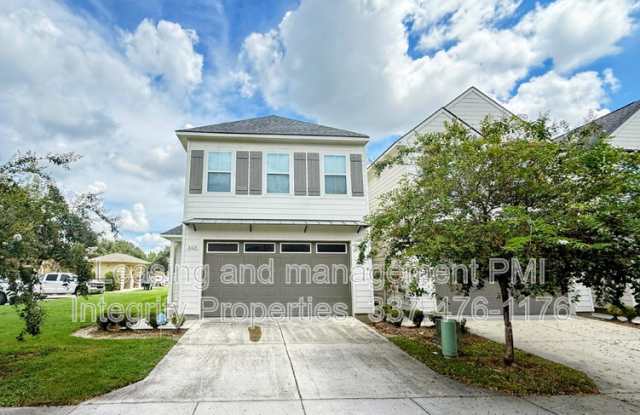 8103 Stonelake Circle Avenue East photos photos