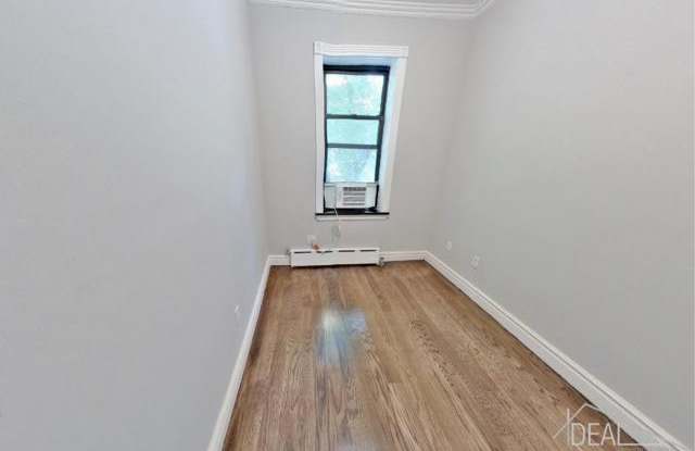 225 E 32nd Street Gallery 3