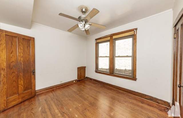 3310 W Armitage photos photos