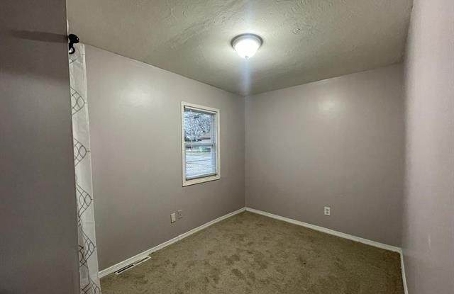 23706 REIN Avenue Gallery 3