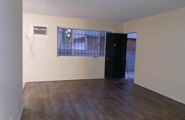 1449 South Point View Street Gallery 2