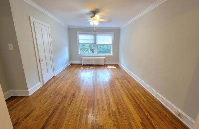 7400 North Ashland Gallery 2