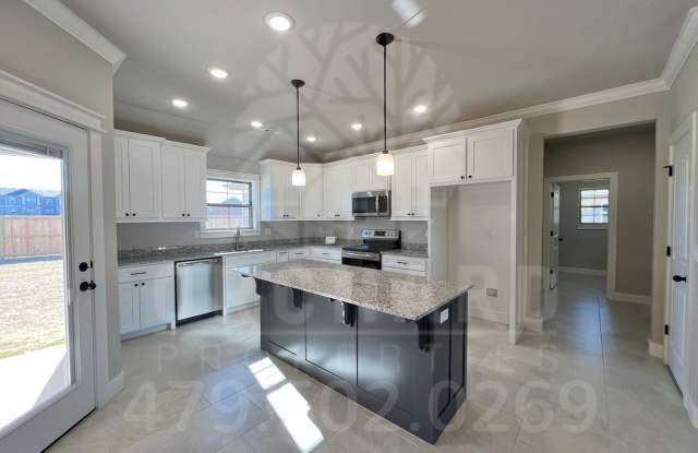 Siloam Springs- Single-Family Home- Popular Mayberry Plan Gallery 3