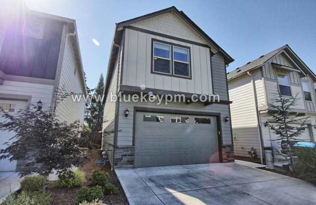 3 Bed,2.5 Bath Townhome at the Landing At Salmon Creek - 13732 Northwest 7th Place, Salmon Creek, WA 98685
