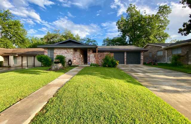 Colonies North Home with 3 BD | 2 BA Available JULY 2026!! photos photos Colonies North Home with 3 BD | 2 BA Available JULY 2026!! photos photos