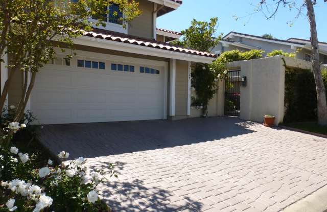 1749 Royal Saint George Drive Gallery 2