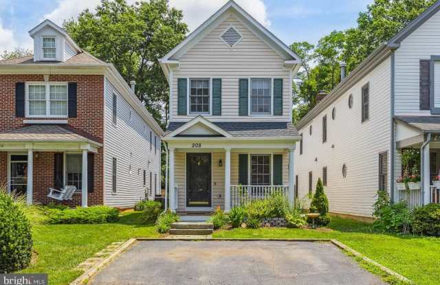 208 Wilson Ave NW photos photos