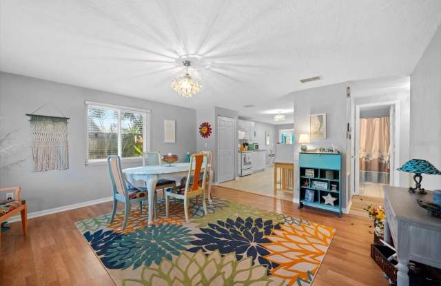 5027 31ST Street W Gallery 4