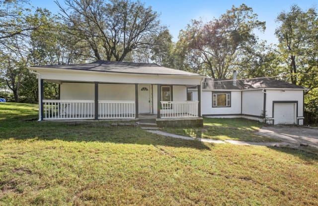 6103 East 84 Street - 6103 East 84th Street, Kansas City, MO 64138